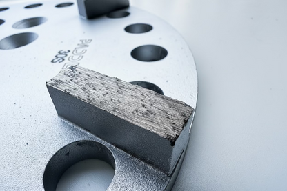 Diamond concrete grinding disc showing rectangular segment layout and cooling zones for controlled grinding