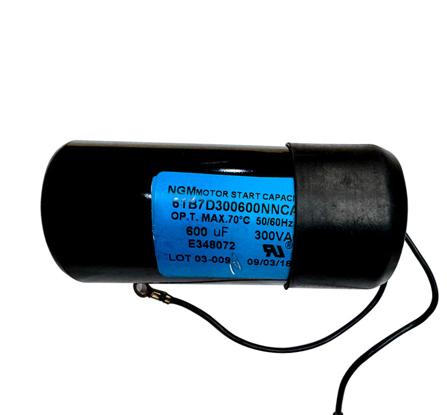 Motor start capacitor 600 microfarad 300VAC with lug-style terminals and 4mm mounting stud for high-torque motor startup applications